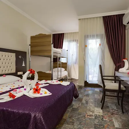 Club Akman Hotel