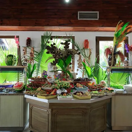 Club Akman Hotel 4*